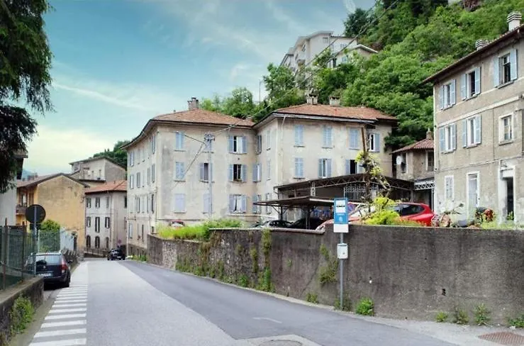 Relax House 7Min In Bus Dal Lago Como 0*,  Italy