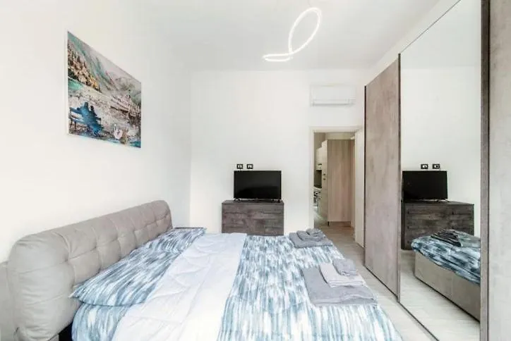 Apartment Relax House 7Min In Bus Dal Lago Como Italy